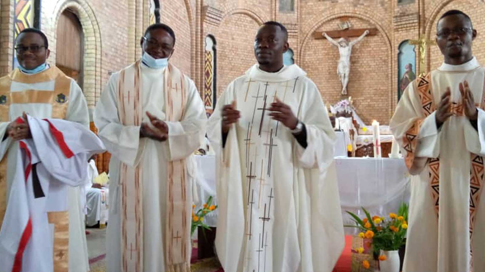 David Tshiowa Mubakilayi ordonné prêtre en Tshilomba (RD Congo)
